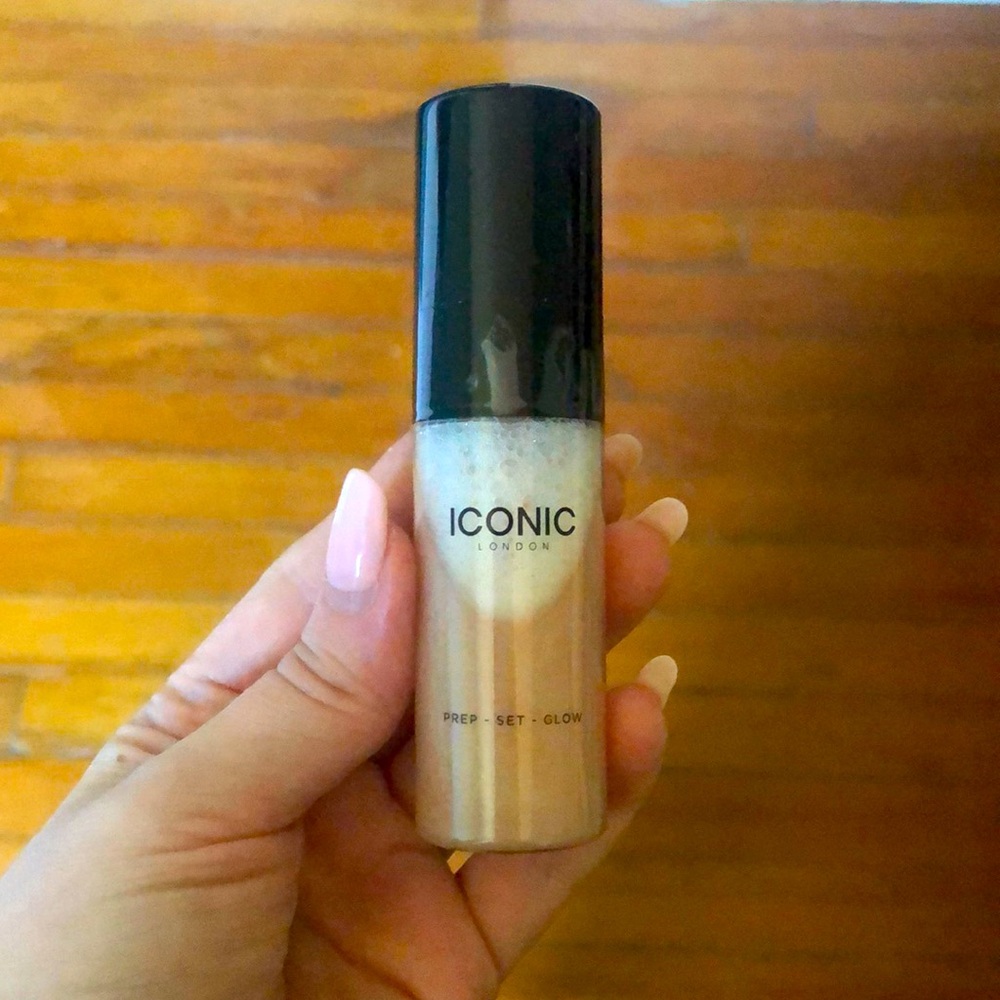 Iconic London Prep-Set-Glow Hydrating Glowy Setting Spray